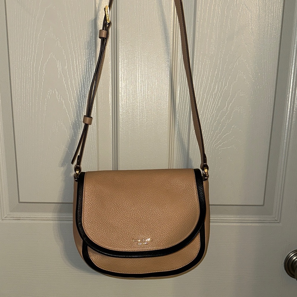Kate Spade Tan & Black Crossbody Bag